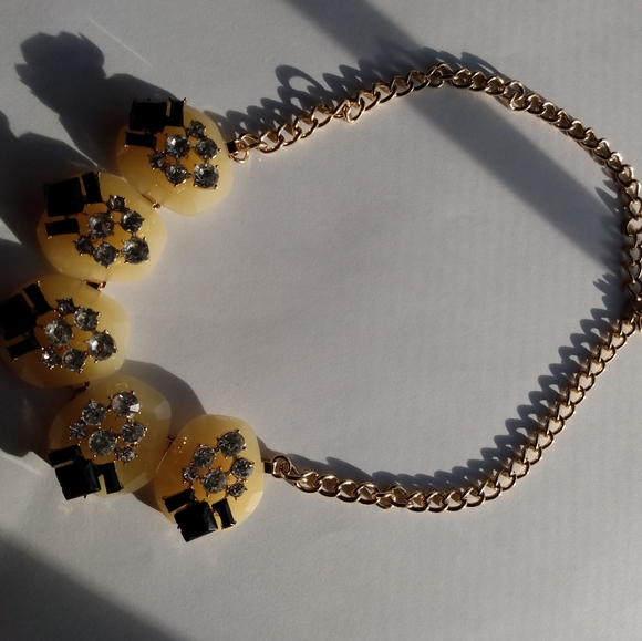 Necklace - Picture 4 of 6